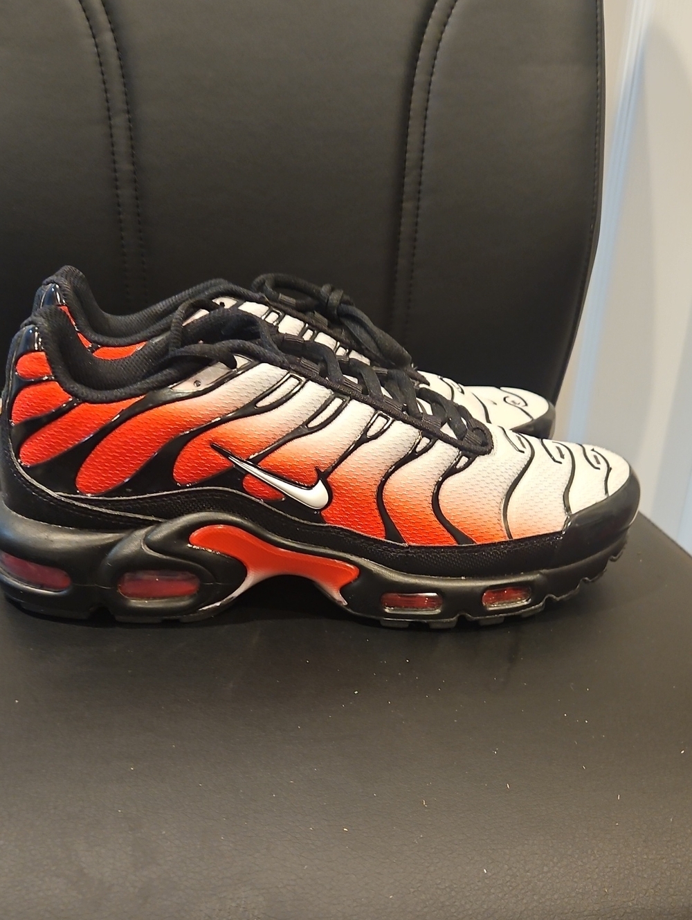 Nike Kids Black, Orange & White Gradient Air Max-Style Sneakers